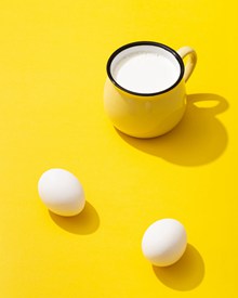 鸡蛋牛奶黄色背景图片大全