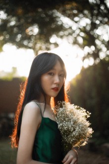 长发气质日韩美女图片素材
