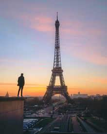 黄昏法国巴黎铁塔高清图片