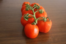 一串番茄蔬菜图片下载