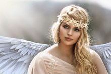 欧美天使美女写真图片下载