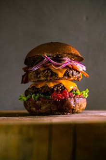 双层牛肉大汉堡精美图片