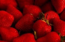 新鲜红色草莓水果图片大全