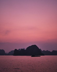 紫色黄昏山水风景图片下载