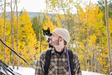 帅哥和猫咪秋冬摄影精美图片