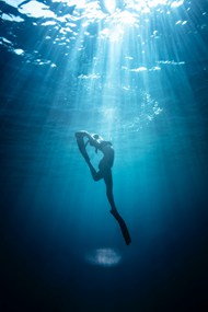 美女水下人体艺术摄影精美图片