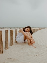 沙滩美女性感图片
