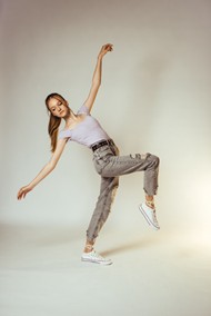 俄罗斯少女舞蹈艺术摄影图片