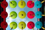 中国风油纸伞天幕高清图片