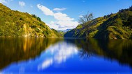 蔚蓝山水湖泊景观图片素材