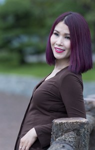 紫红色染发发型精美图片