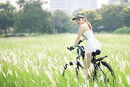 亚洲单车运动美女图片素材