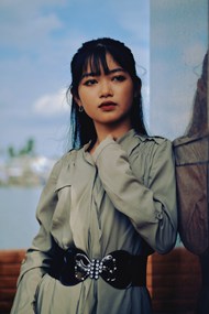 亚洲气质女生摄影精美图片