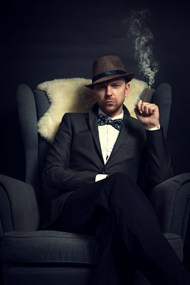 抽雪茄的绅士帅哥图片大全