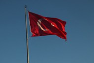 飘扬土耳其旗帜图片大全