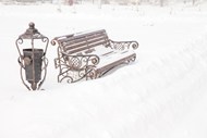 雪地长椅精美图片
