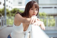 亚洲性感街拍美女人体图片下载