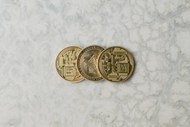 外国纪念版硬币高清图片