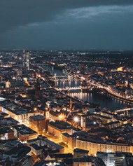 繁华欧洲城市建筑夜景精美图片