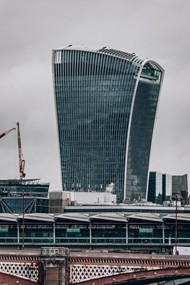 伦敦现代高层建筑物图片下载