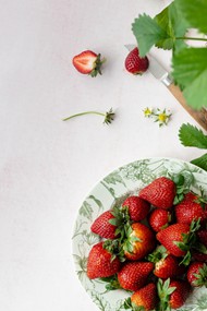 新鲜红色小草莓图片大全