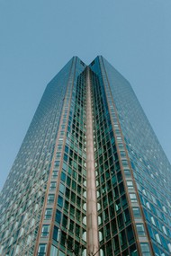 玻璃建筑的摩天大楼精美图片