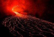 火山熔岩爆发精美图片