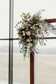 婚礼花束白玫瑰图片下载