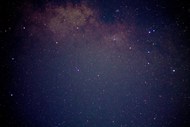 紫色群星璀璨夜空高清图片