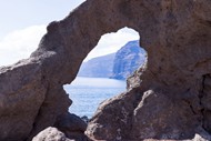 海岛岩石拱门图片下载