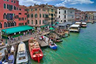 水上威尼斯城市景观高清图片