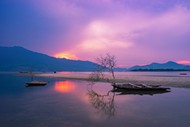越南黄昏山水湖泊风景精美图片