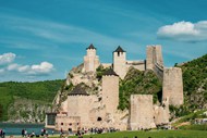 塞尔维亚古城堡建筑高清图片