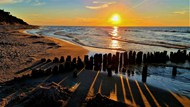 黄昏落日海滩精美图片