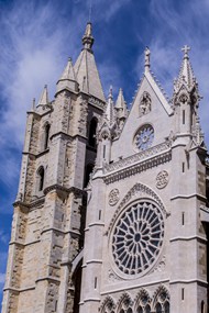 欧洲哥特式教堂建筑写真图片下载