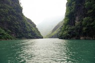 亚洲唯美峡谷山水风景图片大全