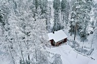 唯美冬季树林雪屋雪景图片