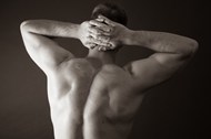 性感肌肉男美背人体写真高清图片