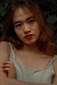 亚洲精品吊带性感美女高清图片