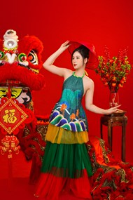 亚洲美女春节艺术照高清图片
