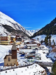 阿尔卑斯山村庄雪景图片大全