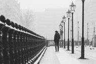 冬天故事城市街头黑白写真图片