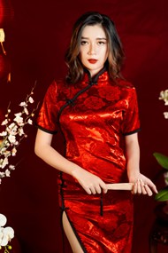 亚洲红色旗袍古典美女图片大全