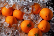 冰镇鲜橙子高清图片