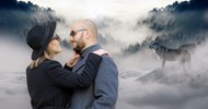 云雾缭绕山野情侣摄影图片
