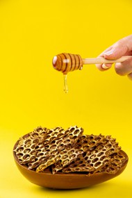黄色蜂巢蜂蜜图片大全