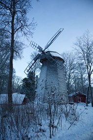冬季荷兰大风车图片大全