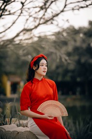 越南气质红色奥黛美女摄影高清图片
