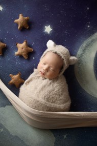 新生儿宝宝艺术摄影照高清图片