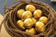 复活节金色彩蛋精美图片